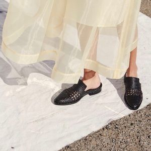Freda Salvador Keen Mule Black Woven